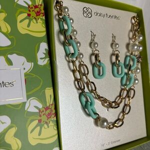 Daisy Fuentes New Jewelry Gift Set Necklace & Earrings Gold Aqua White